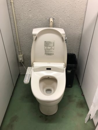 青根キャンプ場のトイレ