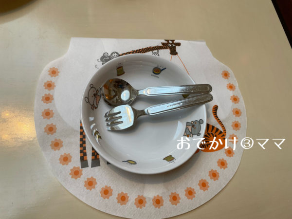 浦安ブライトンホテル東京ベイの朝食バイキングの子ども用の食器